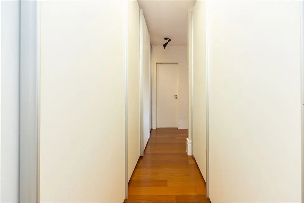 Apartamento com 4 quartos à venda, 251m2 em Campo Belo, São Paulo - SP - imagem 9 Foto 9 de Apartamento com 4 quartos à venda, 251m2 em Campo Belo, São Paulo - SP