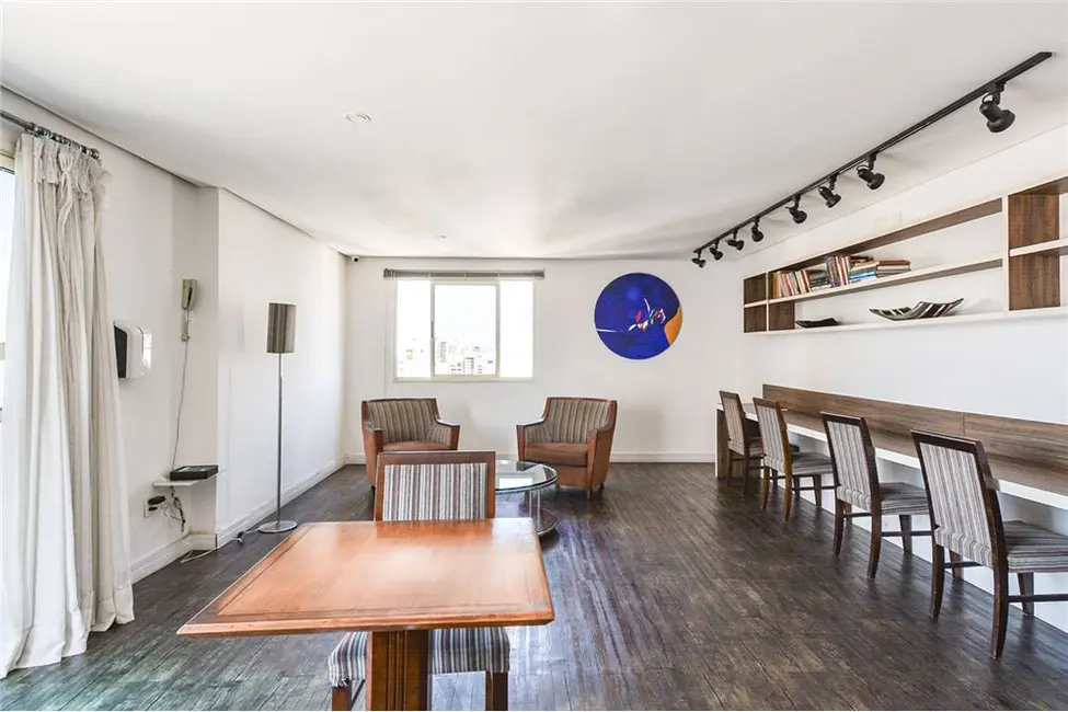 Apartamento com 2 quartos à venda, 64m2 em Moema, São Paulo - SP - imagem 8 Foto 8 de Apartamento com 2 quartos à venda, 64m2 em Moema, São Paulo - SP