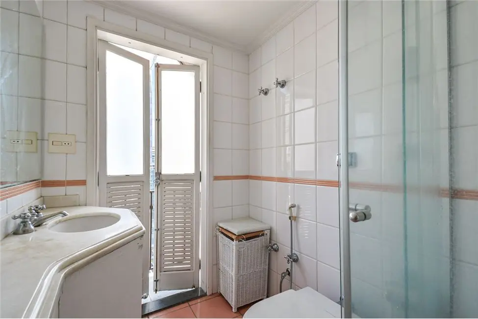 Foto 4 de Apartamento com 4 quartos à venda, 136m2 em Itaim Bibi, São Paulo - SP