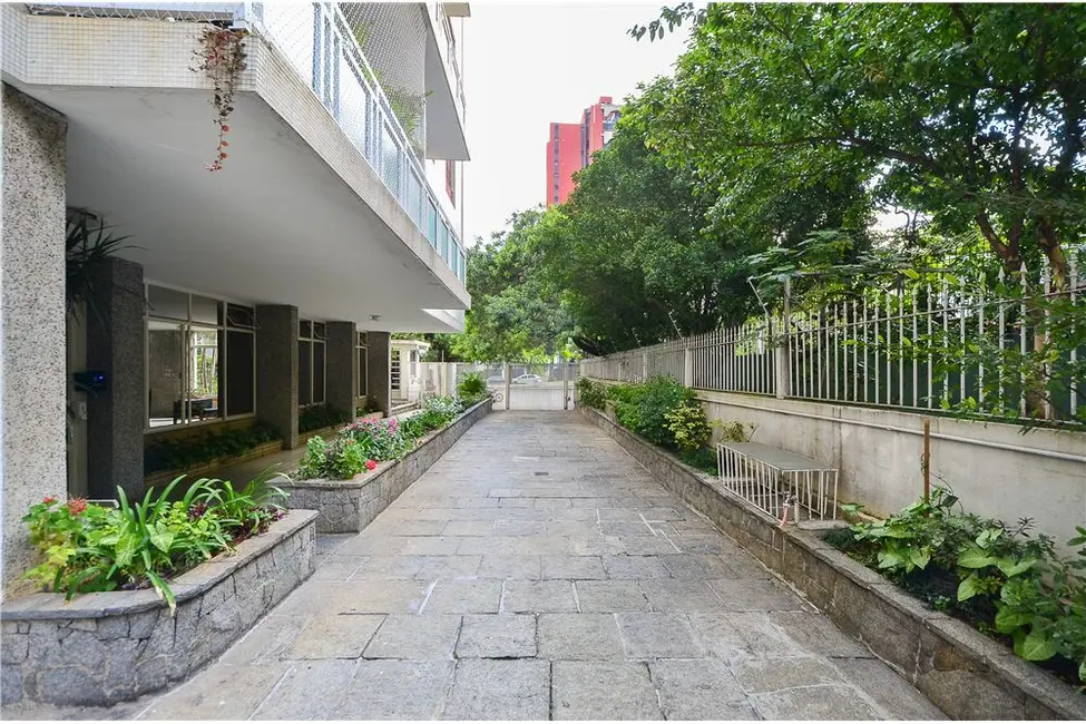 Apartamento com 3 quartos à venda, 141m2 em Pinheiros, São Paulo - SP - imagem 5 Foto 5 de Apartamento com 3 quartos à venda, 141m2 em Pinheiros, São Paulo - SP