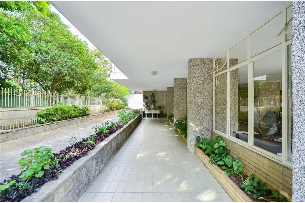 Apartamento com 3 quartos à venda, 141m2 em Pinheiros, São Paulo - SP - imagem 4 Foto 4 de Apartamento com 3 quartos à venda, 141m2 em Pinheiros, São Paulo - SP