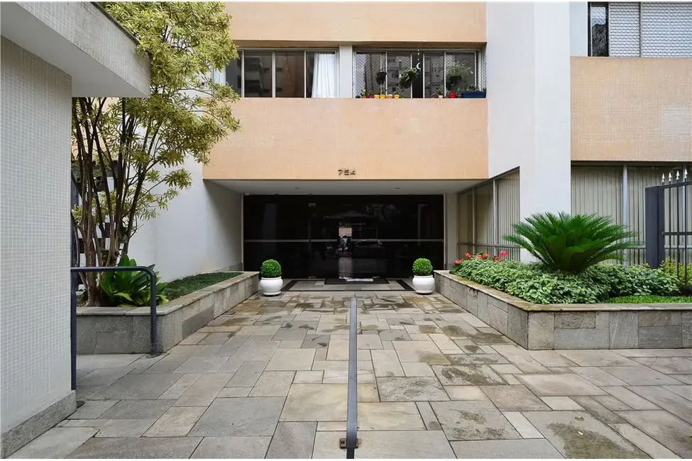 Apartamento com 3 quartos à venda, 72m2 em Moema, São Paulo - SP - imagem 6 Foto 6 de Apartamento com 3 quartos à venda, 72m2 em Moema, São Paulo - SP
