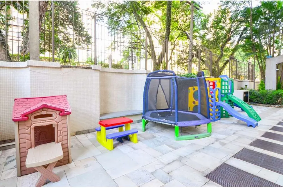 Apartamento com 4 quartos à venda, 267m2 em Moema, São Paulo - SP - imagem 2 Foto 2 de Apartamento com 4 quartos à venda, 267m2 em Moema, São Paulo - SP