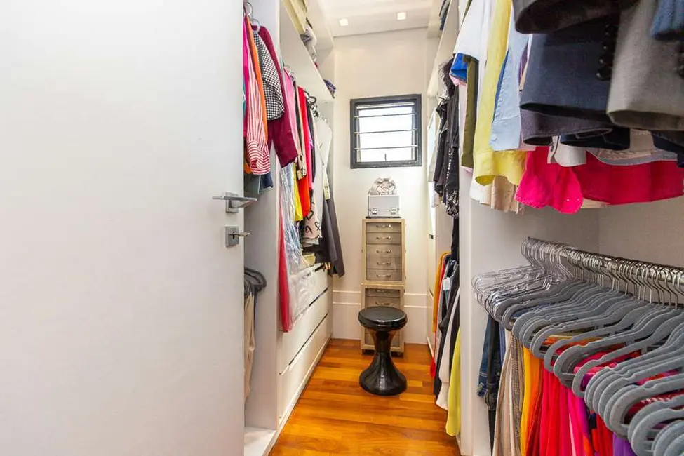 Apartamento com 4 quartos à venda, 188m2 em Moema, São Paulo - SP - imagem 9 Foto 9 de Apartamento com 4 quartos à venda, 188m2 em Moema, São Paulo - SP