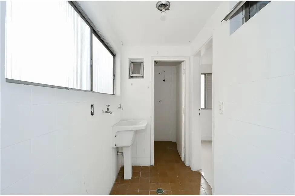 Apartamento com 3 quartos à venda, 68m2 em Moema, São Paulo - SP - imagem 8 Foto 8 de Apartamento com 3 quartos à venda, 68m2 em Moema, São Paulo - SP