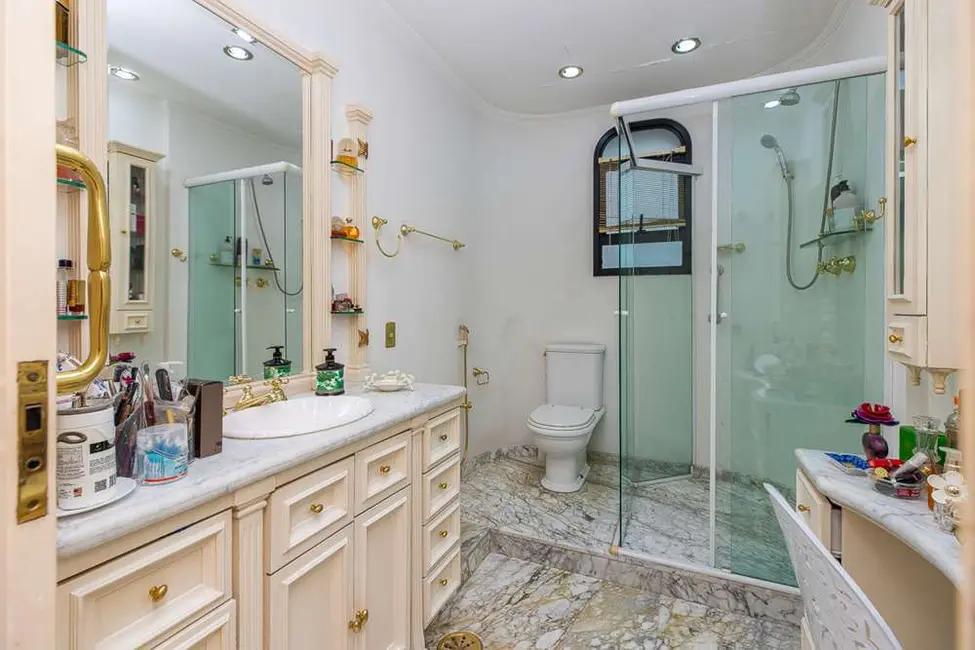 Foto 9 de Apartamento com 3 quartos à venda, 251m2 em Moema, São Paulo - SP