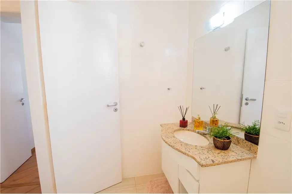 Apartamento com 2 quartos à venda, 83m2 em Moema, São Paulo - SP - imagem 6 Foto 6 de Apartamento com 2 quartos à venda, 83m2 em Moema, São Paulo - SP