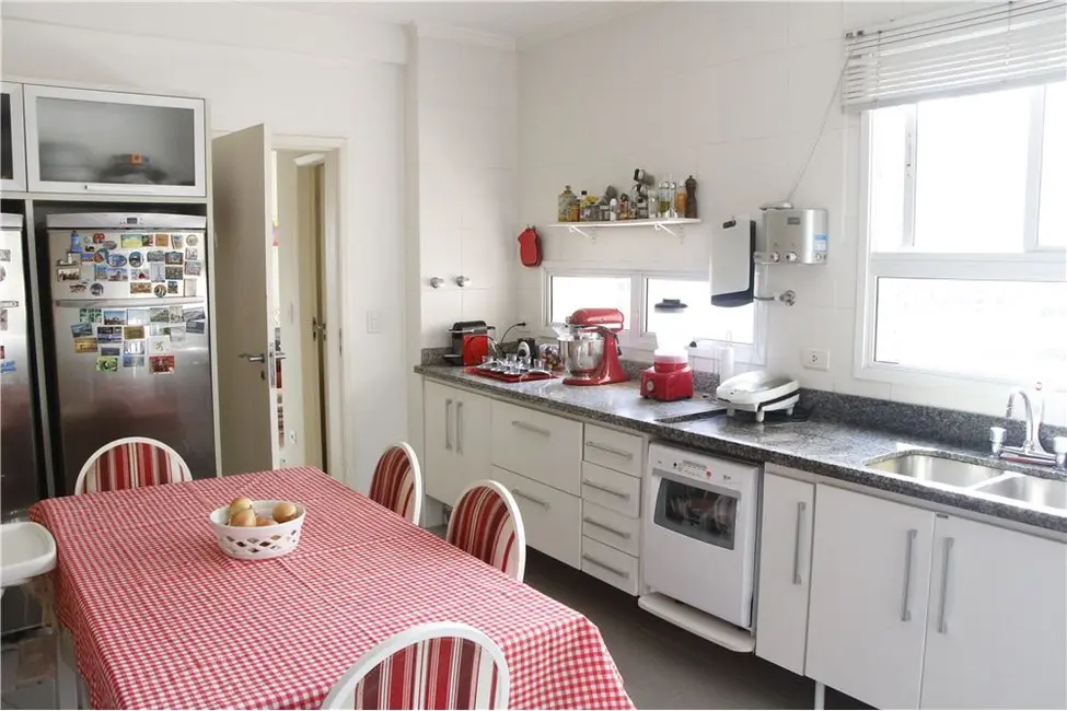 Apartamento com 4 quartos à venda, 176m2 em Pinheiros, São Paulo - SP - imagem 3 Foto 3 de Apartamento com 4 quartos à venda, 176m2 em Pinheiros, São Paulo - SP