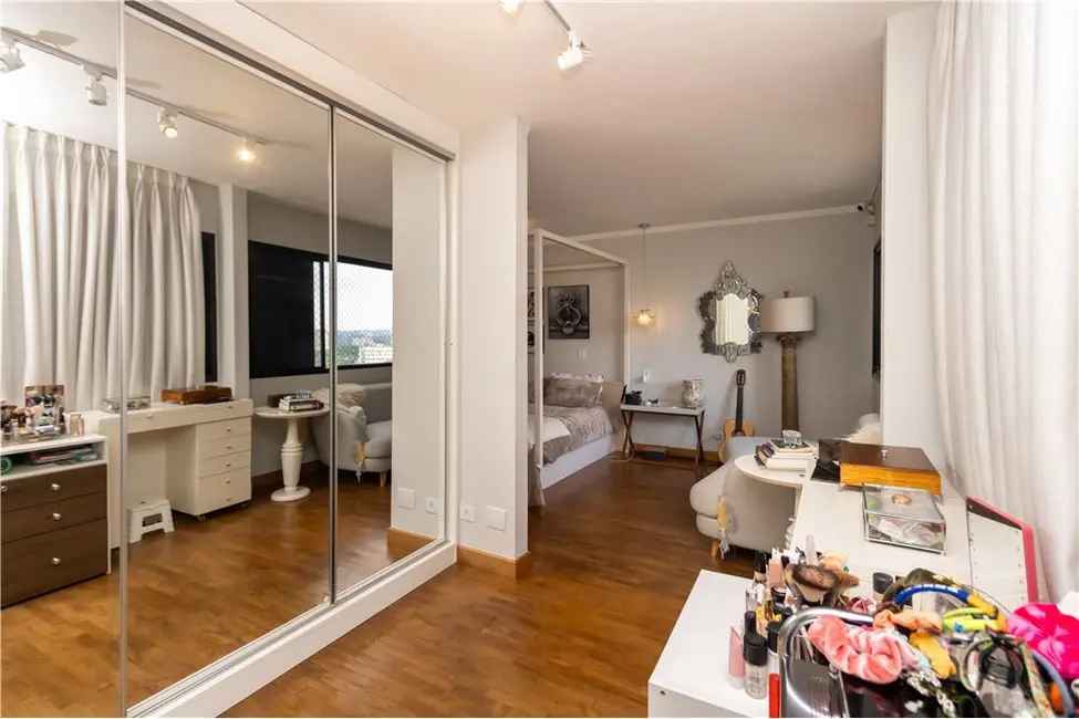 Apartamento com 3 quartos à venda, 222m2 em Alto da Lapa, São Paulo - SP - imagem 5 Foto 5 de Apartamento com 3 quartos à venda, 222m2 em Alto da Lapa, São Paulo - SP