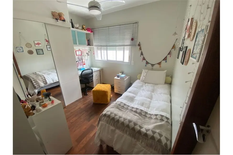 Apartamento com 3 quartos à venda, 200m2 em Moema, São Paulo - SP - imagem 2 Foto 2 de Apartamento com 3 quartos à venda, 200m2 em Moema, São Paulo - SP