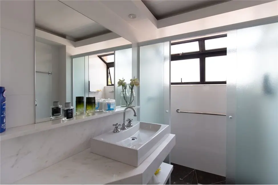 Apartamento com 3 quartos à venda, 155m2 em Campo Belo, São Paulo - SP - imagem 6 Foto 6 de Apartamento com 3 quartos à venda, 155m2 em Campo Belo, São Paulo - SP