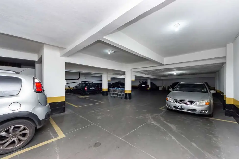 Apartamento com 3 quartos à venda, 145m2 em Santa Cecília, São Paulo - SP - imagem 4 Foto 4 de Apartamento com 3 quartos à venda, 145m2 em Santa Cecília, São Paulo - SP