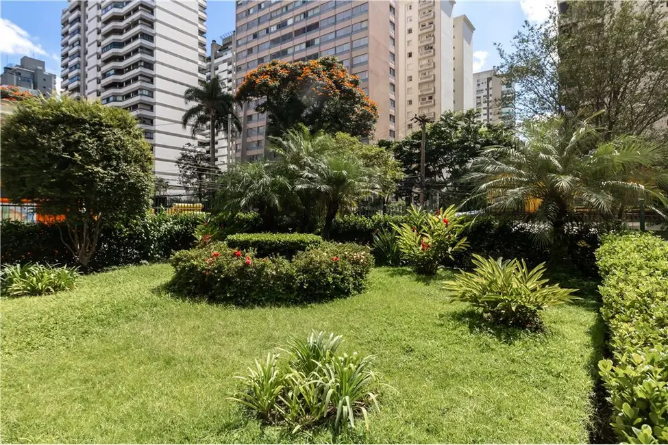 Foto 5 de Apartamento com 2 quartos à venda, 99m2 em Moema, São Paulo - SP