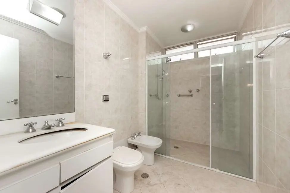 Foto 7 de Apartamento com 3 quartos à venda, 210m2 em Itaim Bibi, São Paulo - SP