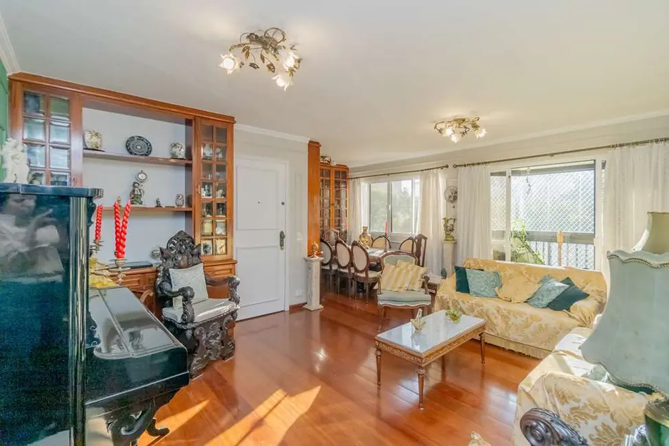 Apartamento com 3 quartos à venda, 129m2 em Moema, São Paulo - SP - imagem 1 Foto 1 de Apartamento com 3 quartos à venda, 129m2 em Moema, São Paulo - SP
