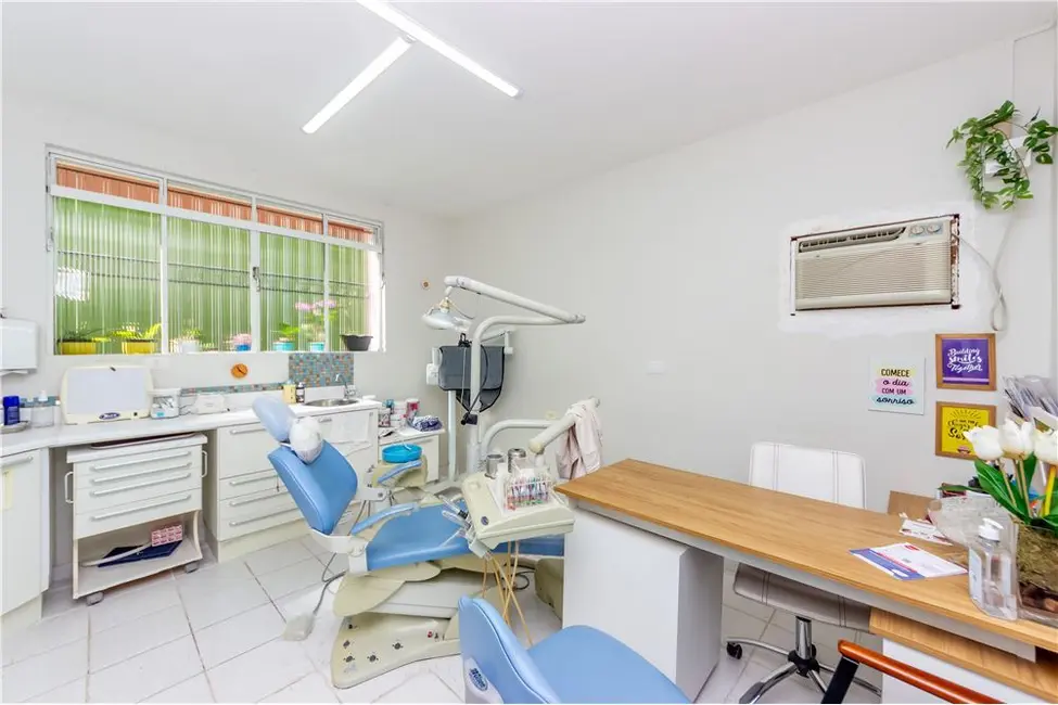 Casa com 5 quartos à venda, 185m2 em Planalto Paulista, São Paulo - SP - imagem 2 Foto 2 de Casa com 5 quartos à venda, 185m2 em Planalto Paulista, São Paulo - SP