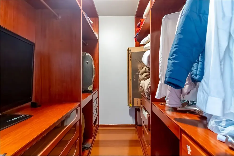 Foto 6 de Apartamento com 3 quartos à venda, 245m2 em Vila Suzana, São Paulo - SP