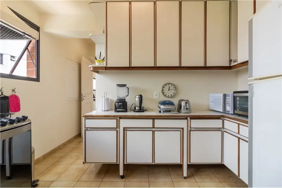 Foto 9 de Apartamento com 4 quartos à venda, 251m2 em Real Parque, São Paulo - SP