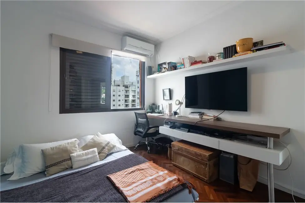 Foto 7 de Apartamento com 4 quartos à venda, 251m2 em Real Parque, São Paulo - SP