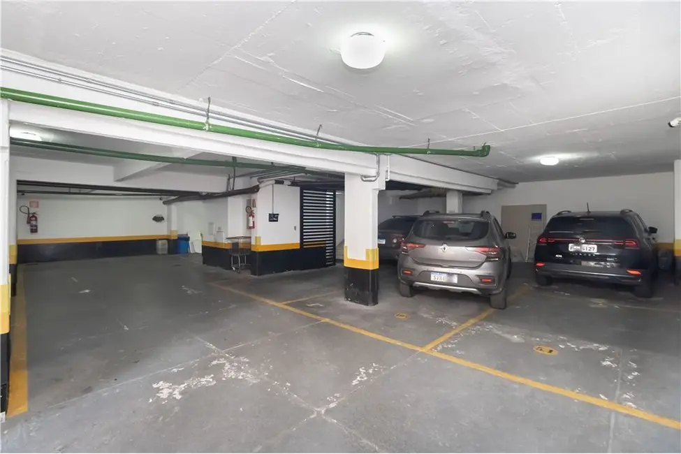 Foto 4 de Apartamento com 2 quartos à venda, 75m2 em Moema, São Paulo - SP