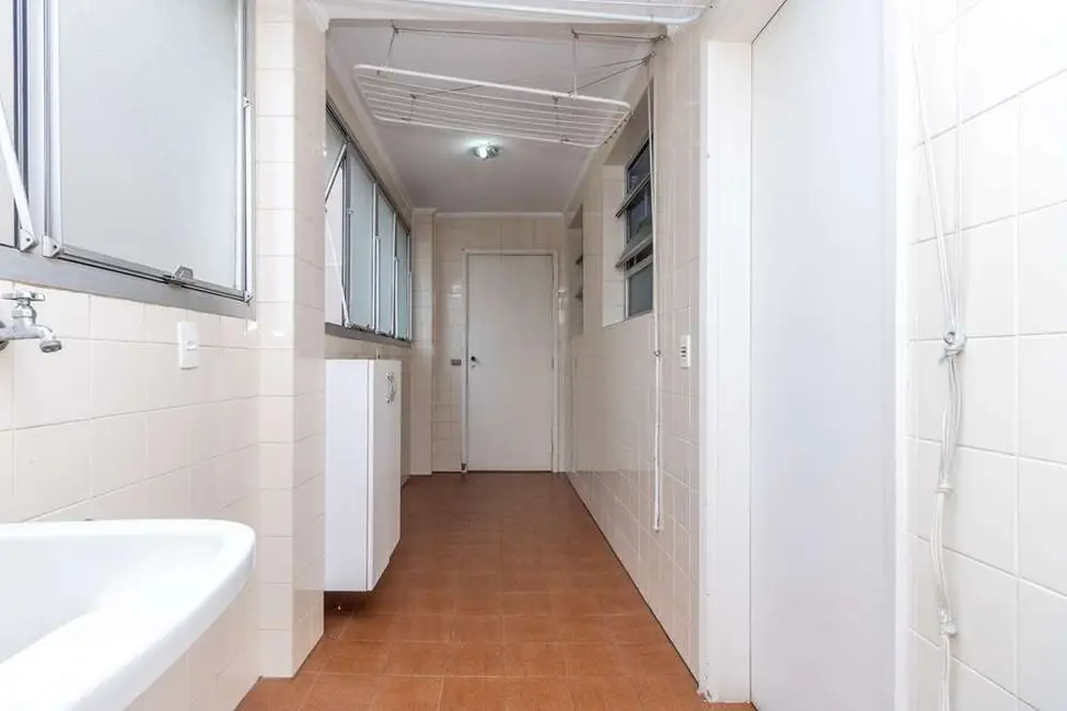 Foto 3 de Apartamento com 3 quartos à venda, 95m2 em Moema, São Paulo - SP