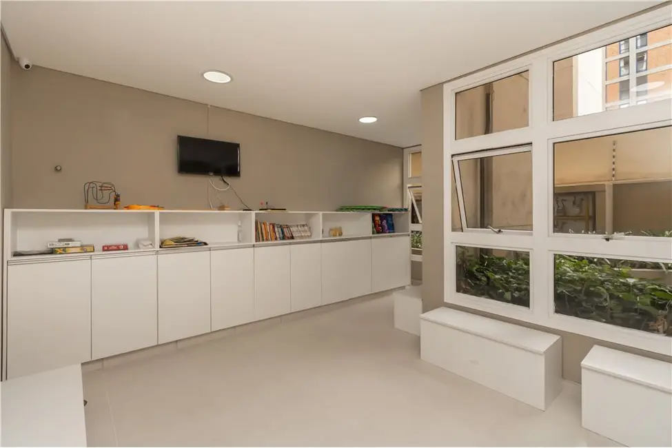 Foto 6 de Apartamento com 2 quartos à venda, 56m2 em Moema, São Paulo - SP