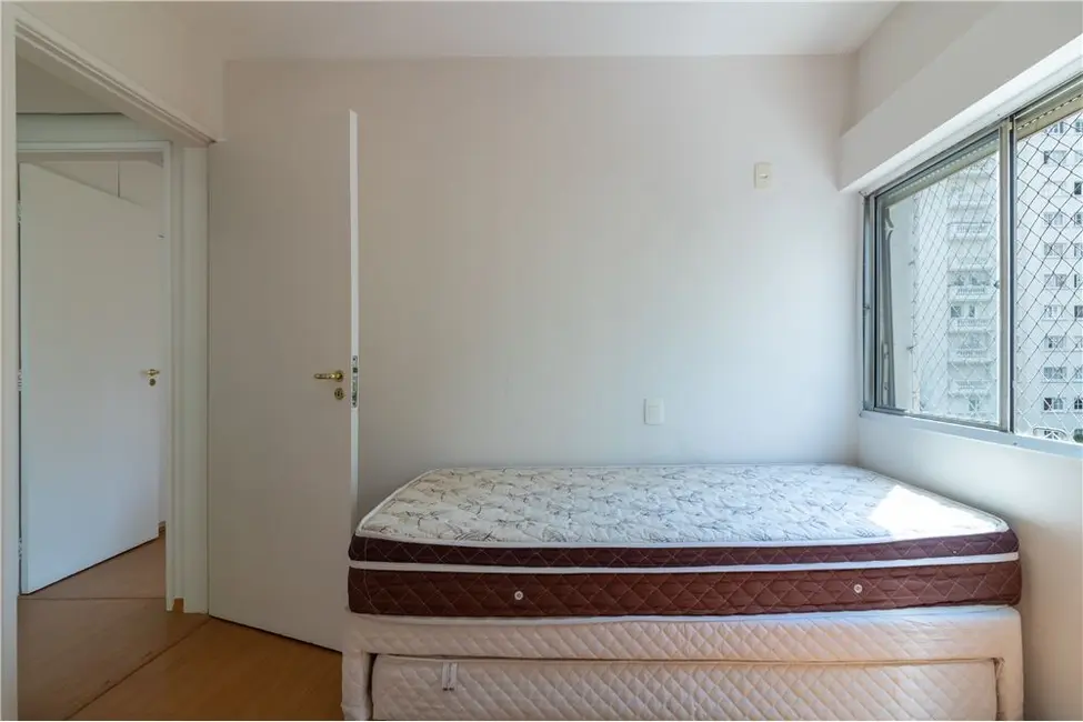 Foto 3 de Apartamento com 2 quartos à venda, 70m2 em Moema, São Paulo - SP