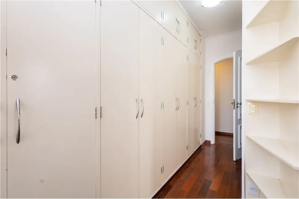 Apartamento com 5 quartos à venda, 242m2 em Campo Belo, São Paulo - SP - imagem 5 Foto 5 de Apartamento com 5 quartos à venda, 242m2 em Campo Belo, São Paulo - SP