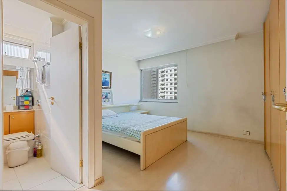 Foto 5 de Apartamento com 3 quartos à venda, 137m2 em Vila Mariana, São Paulo - SP