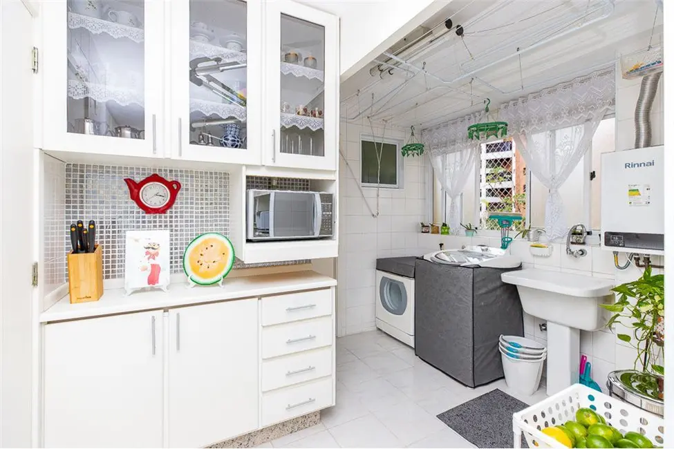 Foto 2 de Apartamento com 3 quartos à venda, 223m2 em São Paulo - SP