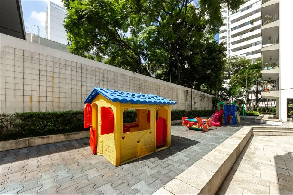 Apartamento com 3 quartos à venda, 168m2 em Moema, São Paulo - SP - imagem 6 Foto 6 de Apartamento com 3 quartos à venda, 168m2 em Moema, São Paulo - SP