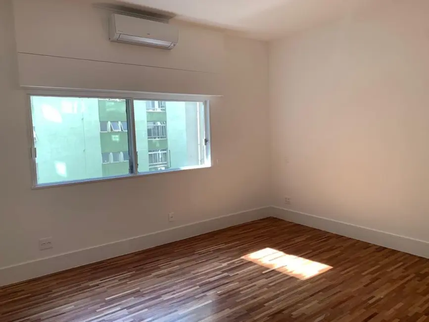 Apartamento com 3 quartos à venda, 341m2 em Santa Cecília, São Paulo - SP - imagem 4 Foto 4 de Apartamento com 3 quartos à venda, 341m2 em Santa Cecília, São Paulo - SP