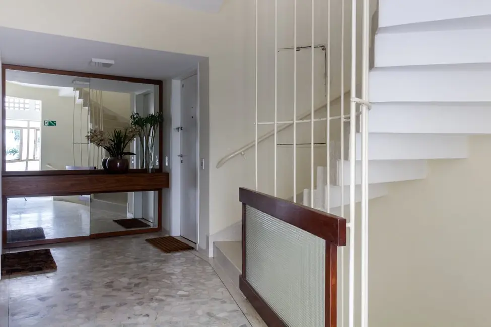 Apartamento com 3 quartos à venda, 180m2 em Santa Cecília, São Paulo - SP - imagem 6 Foto 6 de Apartamento com 3 quartos à venda, 180m2 em Santa Cecília, São Paulo - SP