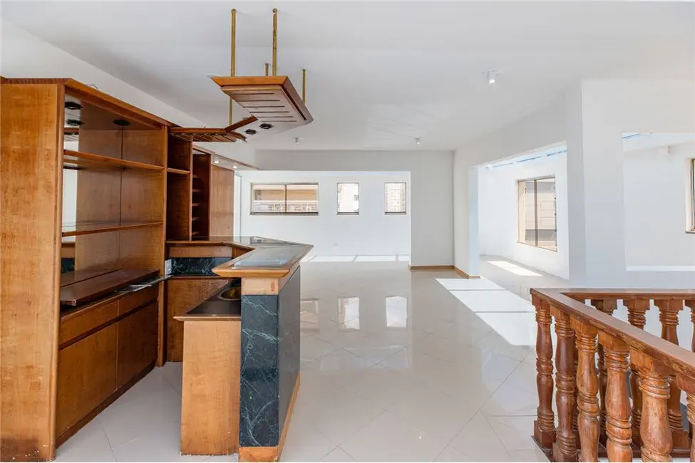 Foto 4 de Cobertura com 4 quartos à venda, 300m2 em Moema, São Paulo - SP