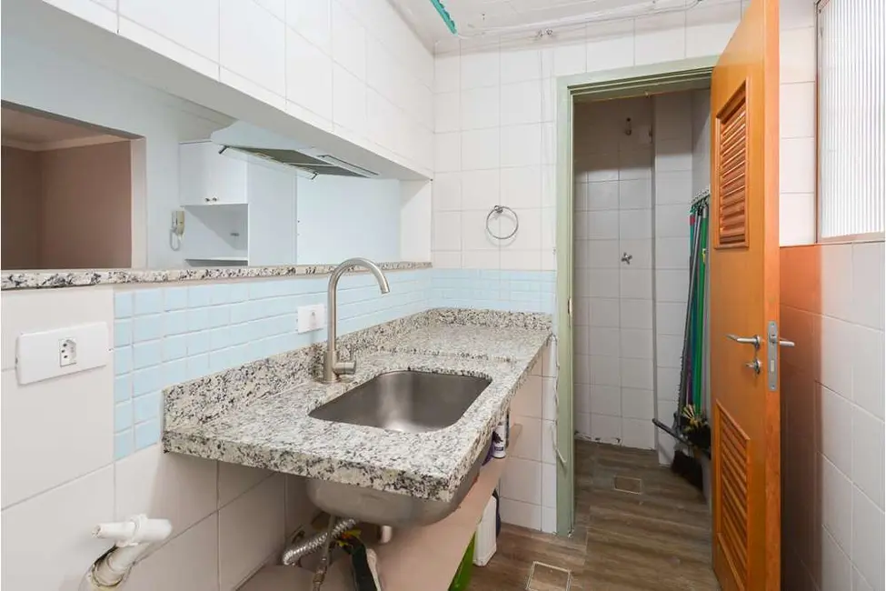 Apartamento com 2 quartos à venda, 71m2 em Aclimação, São Paulo - SP - imagem 3 Foto 3 de Apartamento com 2 quartos à venda, 71m2 em Aclimação, São Paulo - SP