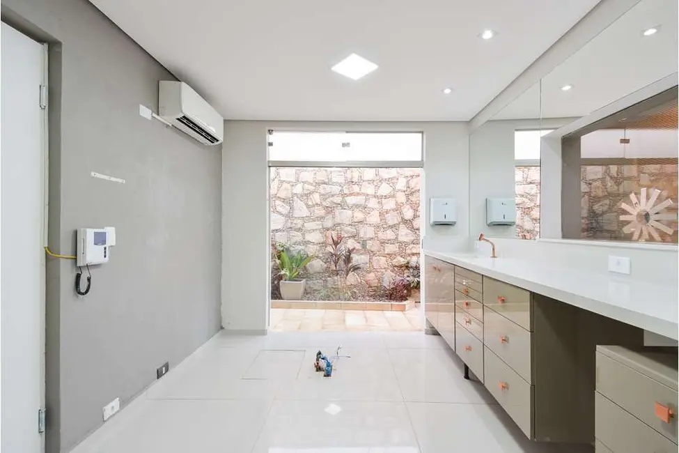 Foto 1 de Casa com 3 quartos à venda, 150m2 em Mirandópolis, São Paulo - SP