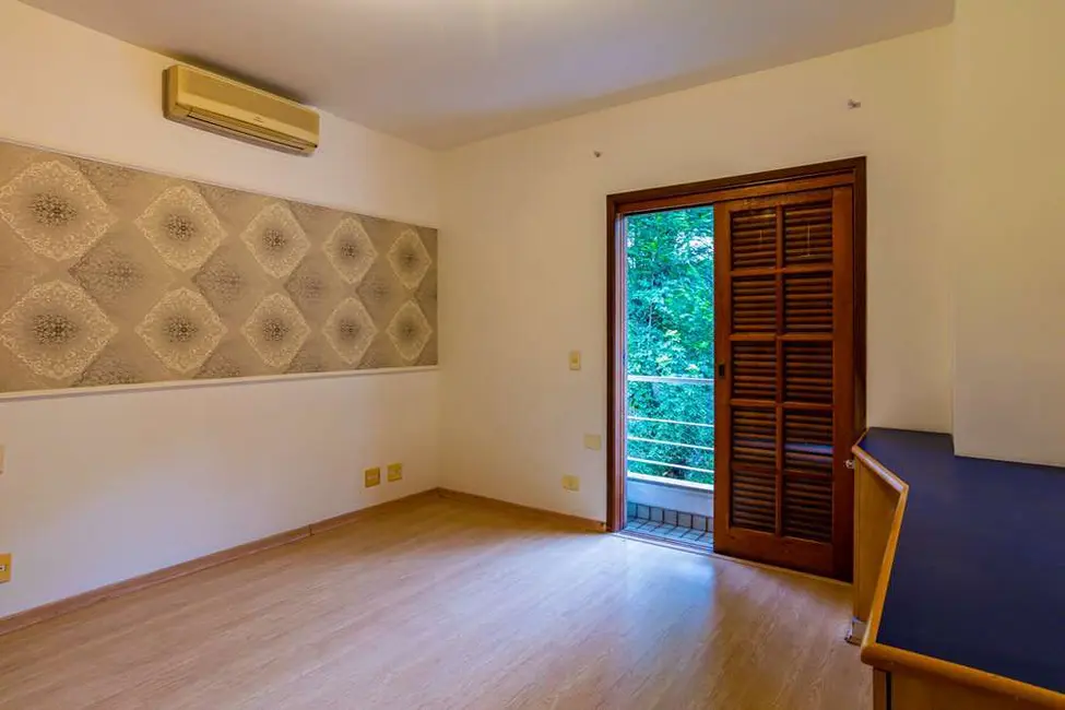 Foto 8 de Casa com 4 quartos à venda, 330m2 em Jardim Morumbi, São Paulo - SP