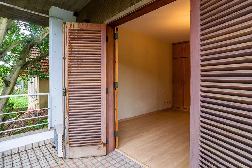 Foto 5 de Casa com 4 quartos à venda, 330m2 em Jardim Morumbi, São Paulo - SP