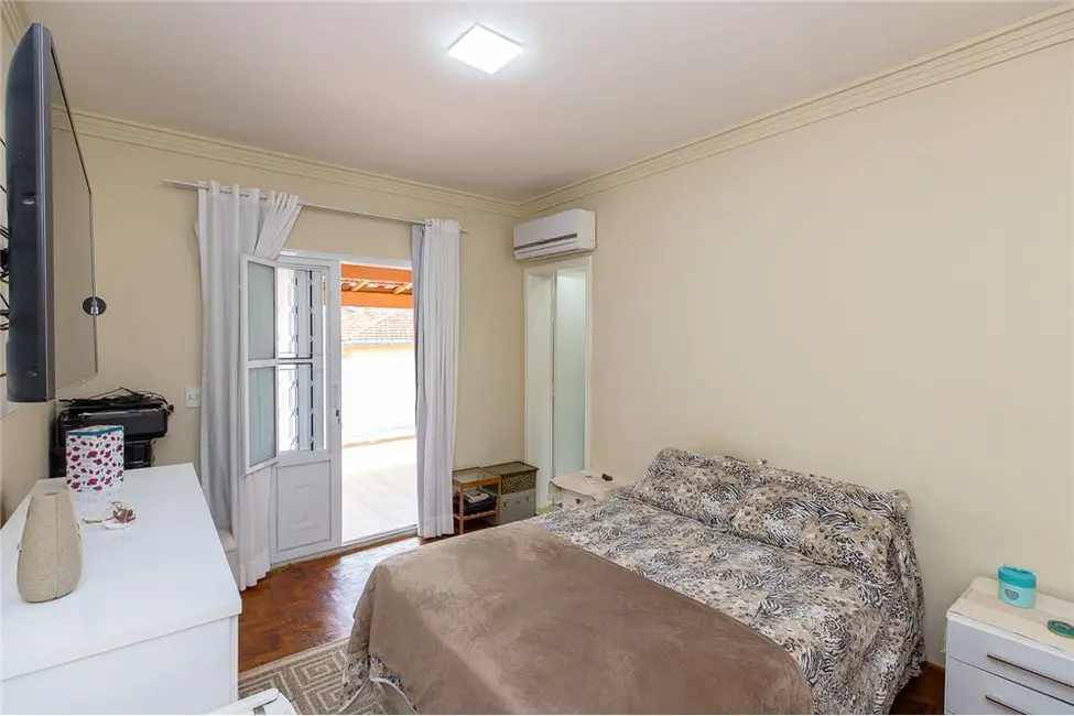 Foto 5 de Casa com 4 quartos à venda, 131m2 em Jardim Aeroporto, São Paulo - SP