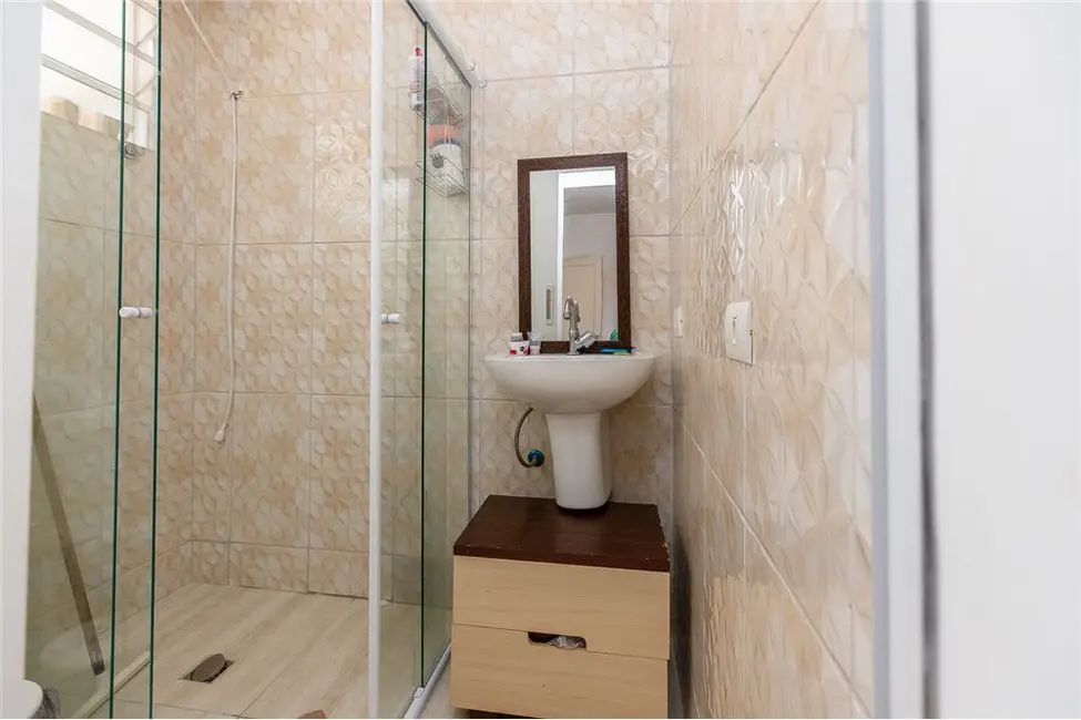 Foto 2 de Casa com 4 quartos à venda, 131m2 em Jardim Aeroporto, São Paulo - SP