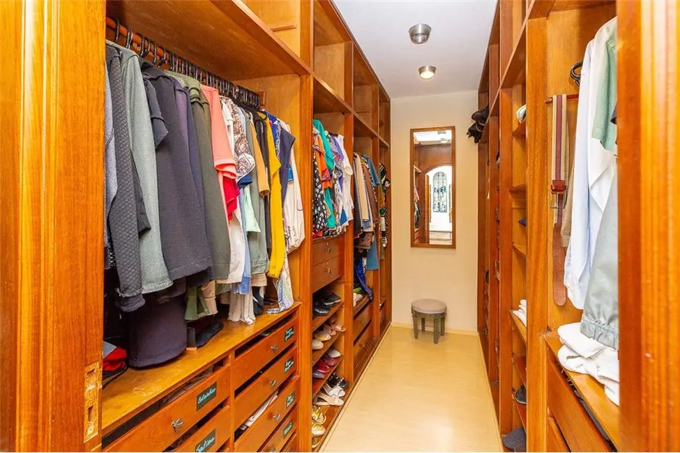 Foto 9 de Casa com 4 quartos à venda, 641m2 em Jardim Leonor, São Paulo - SP