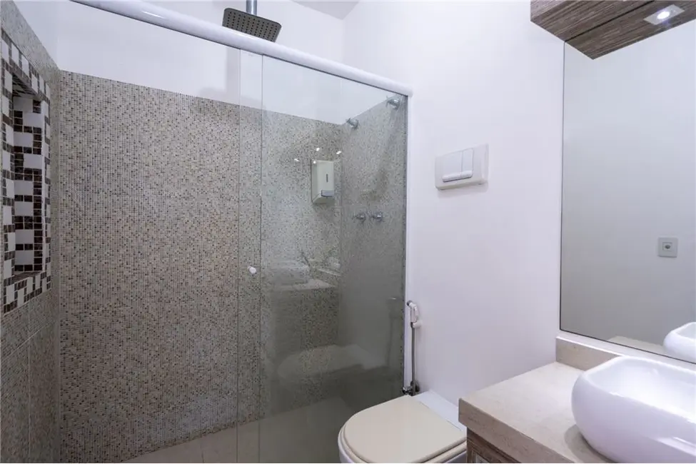 Foto 3 de Casa com 7 quartos à venda, 800m2 em Jardim Leonor, São Paulo - SP