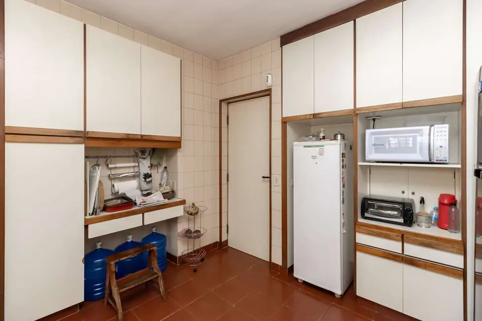 Casa com 6 quartos à venda, 277m2 em Chácara Santo Antônio (Zona Sul), São Paulo - SP - imagem 3 Foto 3 de Casa com 6 quartos à venda, 277m2 em Chácara Santo Antônio (Zona Sul), São Paulo - SP