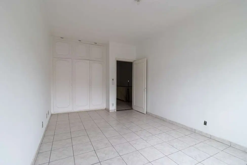 Foto 4 de Casa com 3 quartos à venda, 145m2 em Jardim Aeroporto, São Paulo - SP