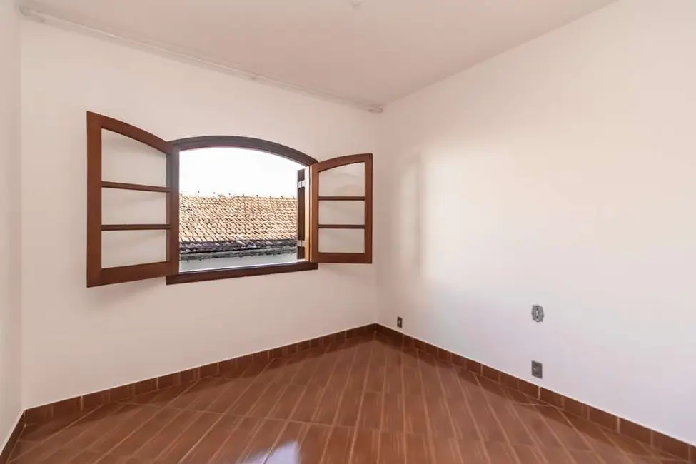 Casa com 3 quartos à venda, 209m2 em Interlagos, São Paulo - SP - imagem 2 Foto 2 de Casa com 3 quartos à venda, 209m2 em Interlagos, São Paulo - SP