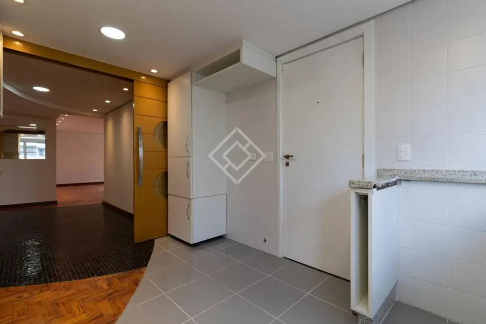 Foto 6 de Apartamento com 3 quartos à venda, 125m2 em Cerqueira César, São Paulo - SP