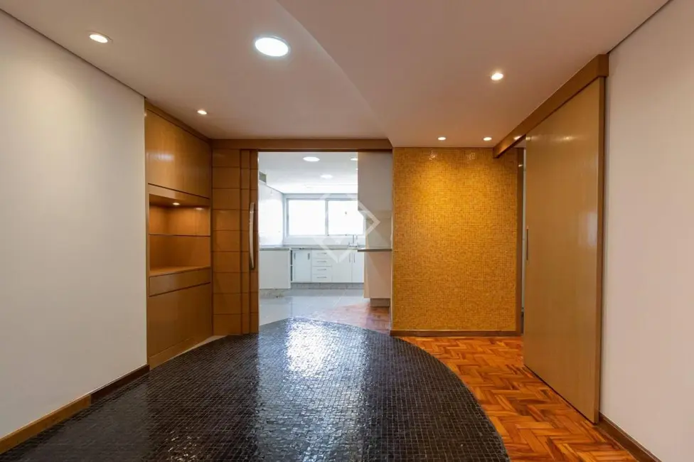 Foto 4 de Apartamento com 3 quartos à venda, 125m2 em Cerqueira César, São Paulo - SP