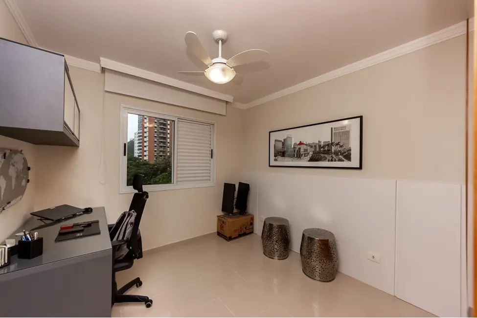 Apartamento com 4 quartos à venda, 223m2 em Morumbi, São Paulo - SP - imagem 5 Foto 5 de Apartamento com 4 quartos à venda, 223m2 em Morumbi, São Paulo - SP