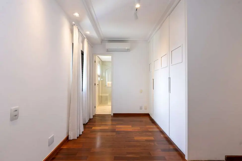 Foto 8 de Apartamento com 4 quartos à venda, 285m2 em São Paulo - SP