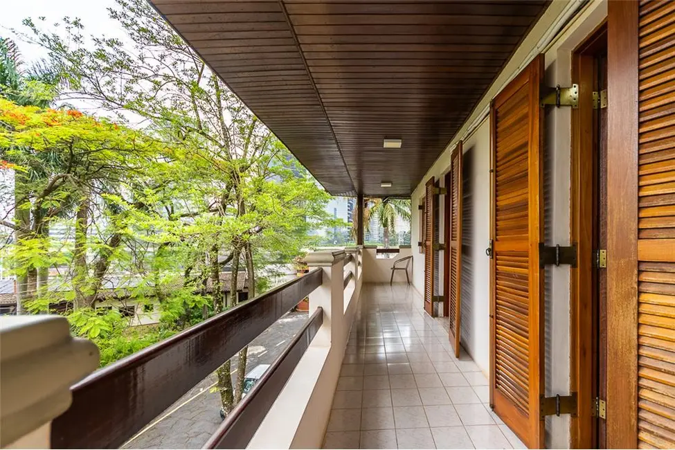 Casa de Condomínio com 5 quartos à venda, 450m2 em Morumbi, São Paulo - SP - imagem 5 Foto 5 de Casa de Condomínio com 5 quartos à venda, 450m2 em Morumbi, São Paulo - SP